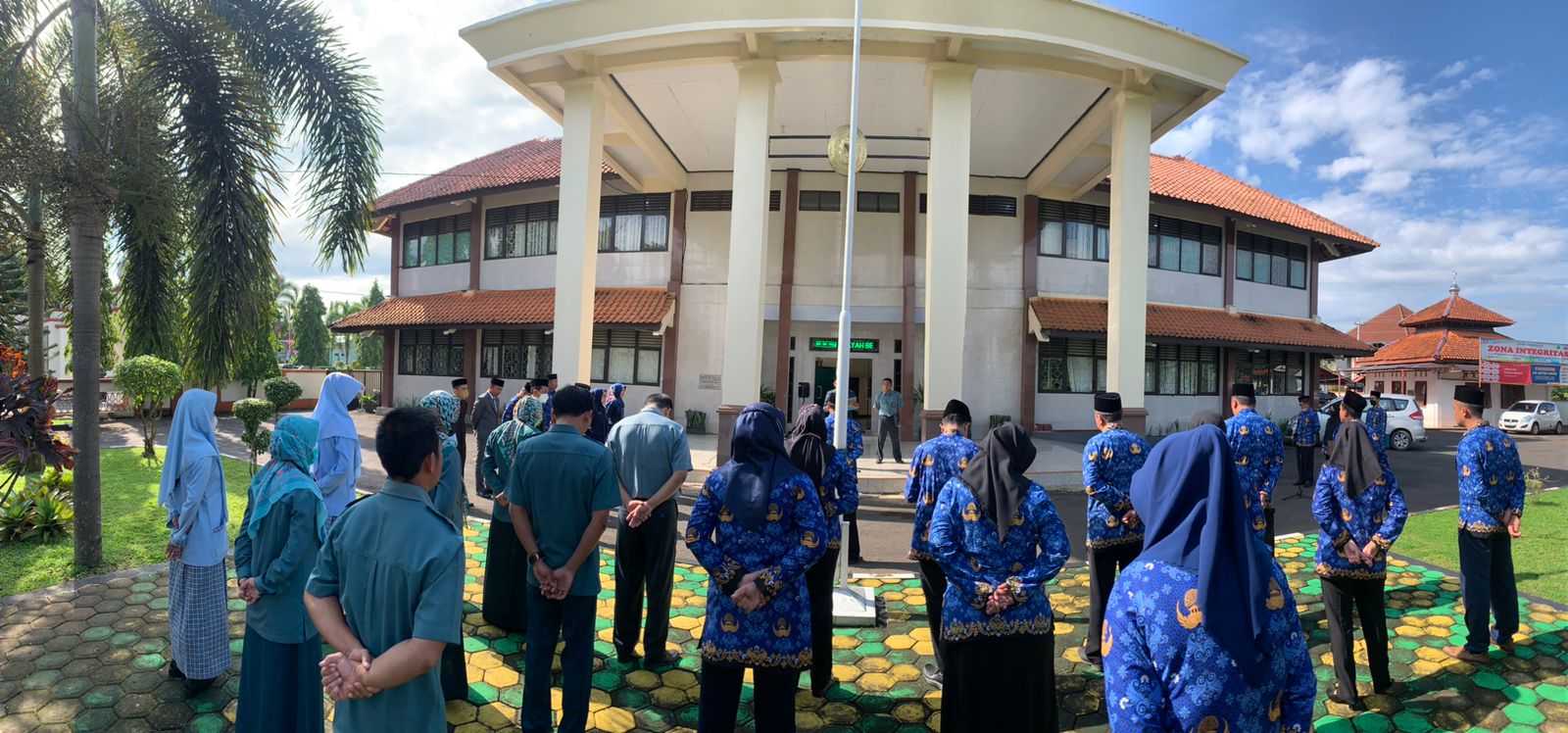 HUT KORPRI 22 3