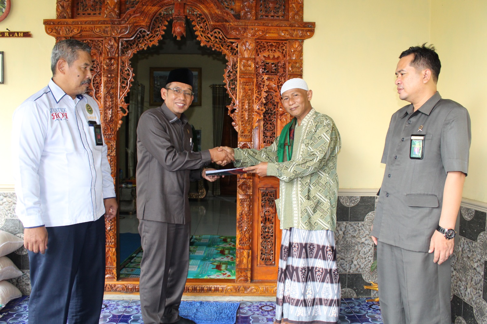 d2eb81ec a76b 4249 9fba 986dedc61ad3