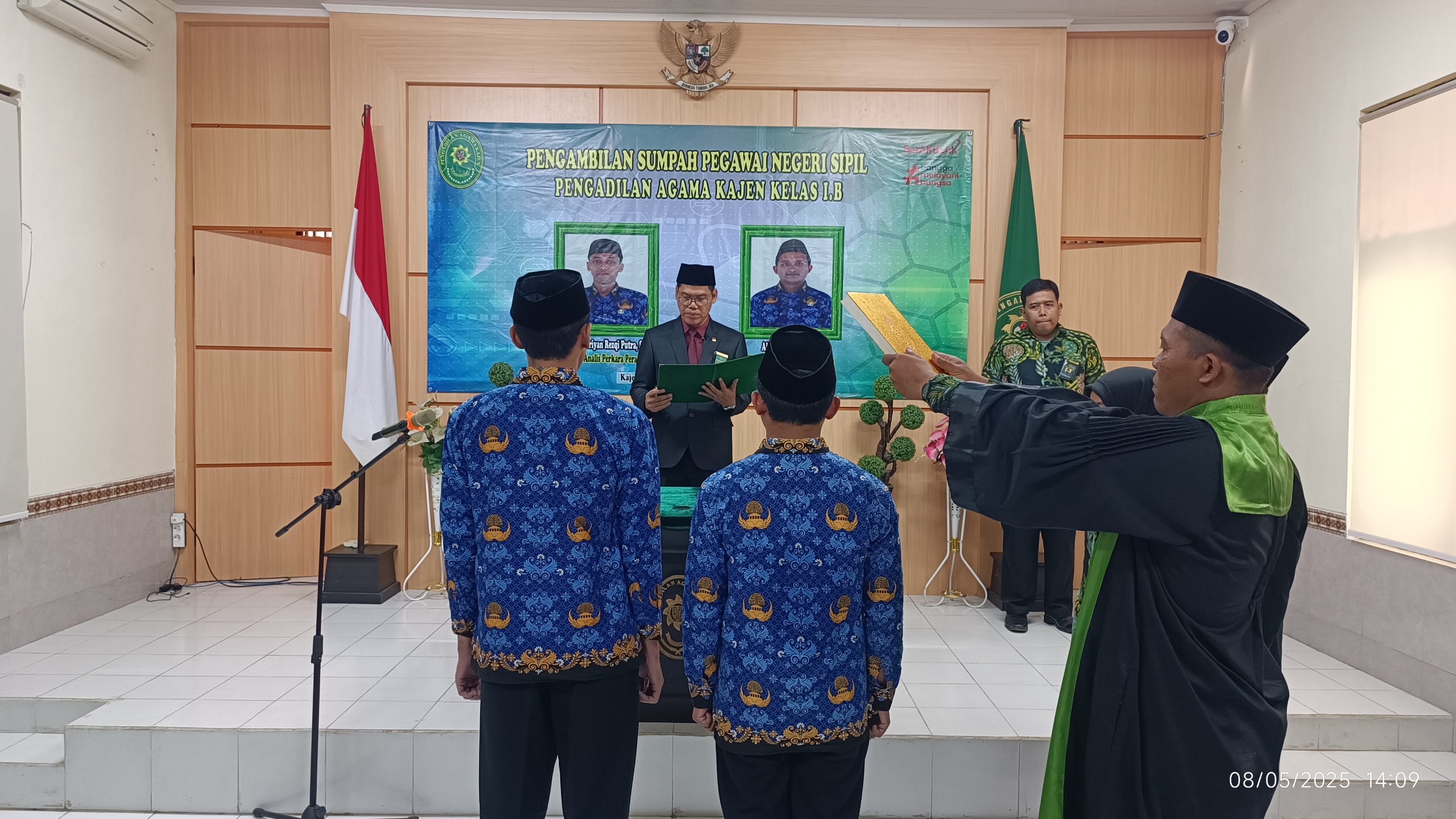 Sumpah PNS Ah Hen 1